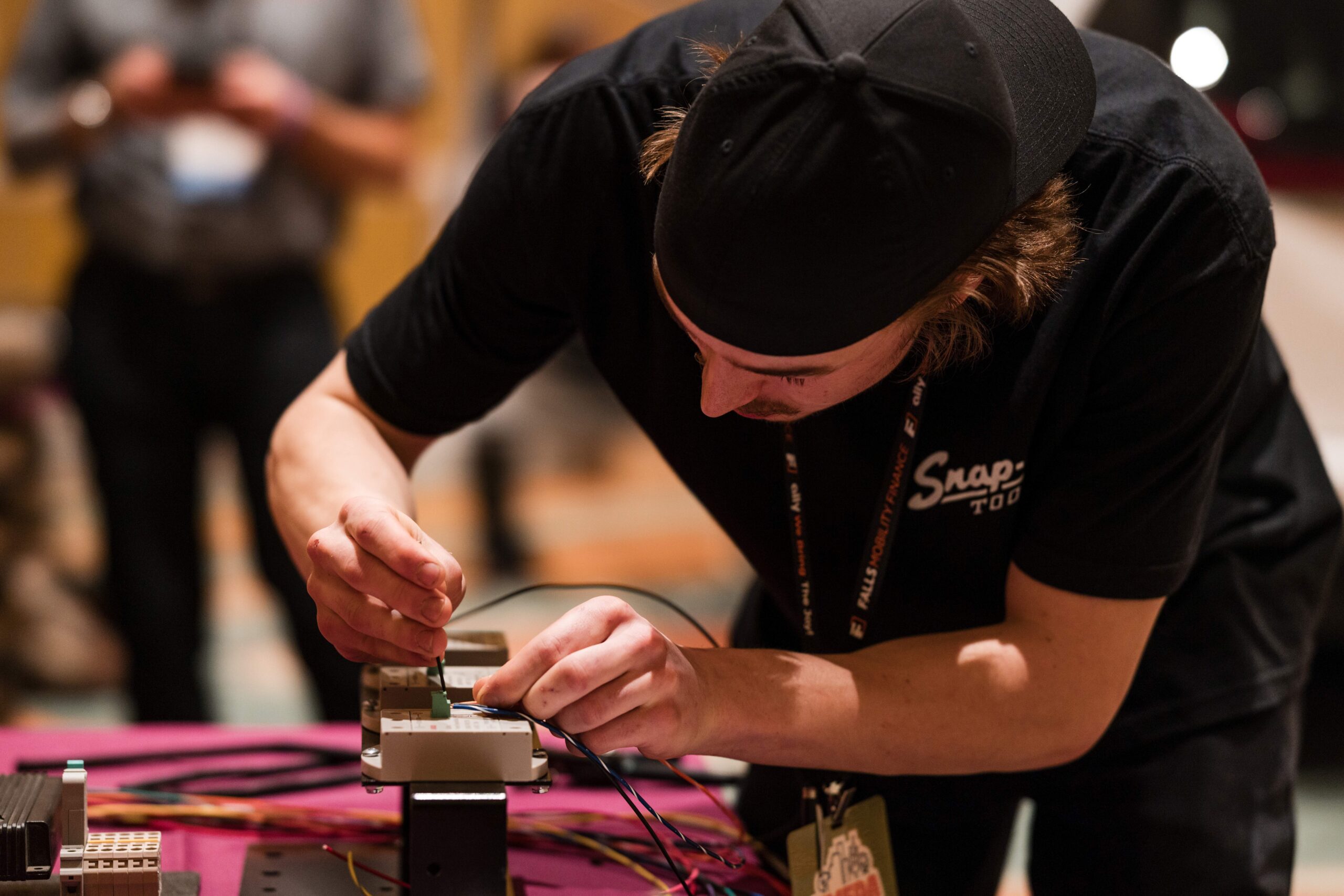 Hands-on technician training at the NMEDA Conference & Expo